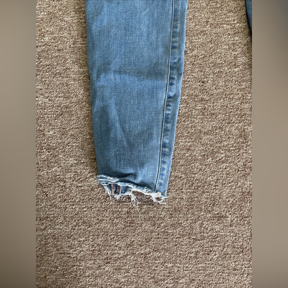 American eagle Women's size 10 dream Blue Distressed Jeans - Picture 4 of 13